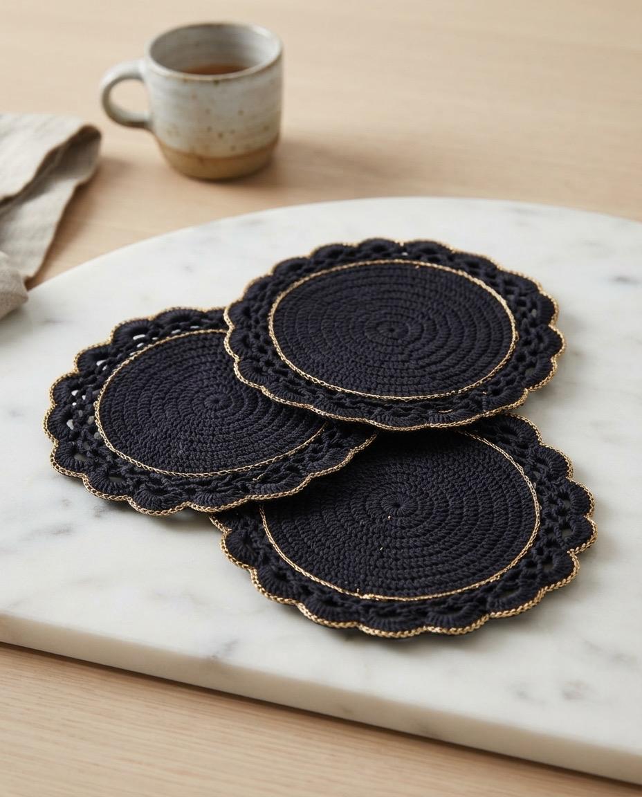 Black dinning mat set of 6